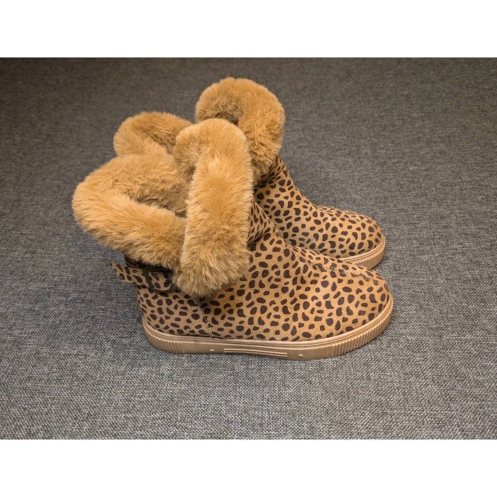 Bamboo Women's boots Cheetah Animal Print Booties Size 8.5 Slip On Outdoors